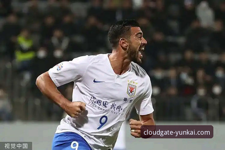 从“金元王朝”到庭审现场：3个维度解析恒大足球的兴衰与风险警示